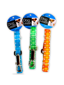 Dog leash with plaid print