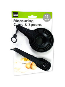 Measuring cups and spoons