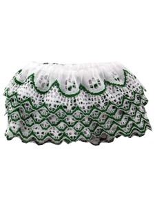 ruffled edge whte lace with green trim 4 yard in bag