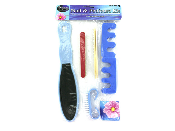 9 Piece nail and pedicure kit