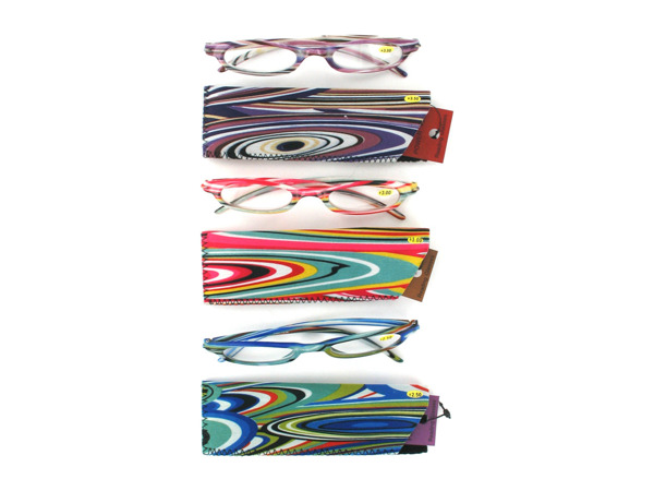 pattern readers with pouch