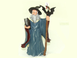 Aquarium wizard figurine, 7"