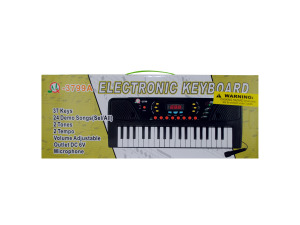 Electronic keyboard with microphone